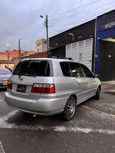 Kia Carens 2.0 Lx 7 Cool