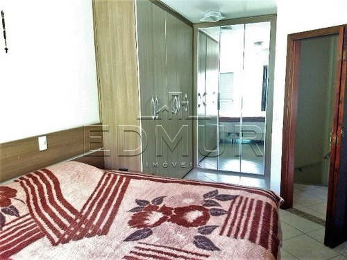 Sobrado - Jardim Santo Antonio - Ref: 7055 - V-7055