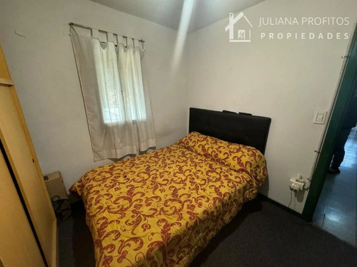 Casa En Venta. Planta Baja Con Dos Unidades Funcionales.
