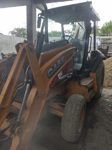 Case 580n 4x2 Ano 2015 Único Dono Com Menos De 3.500 Horas