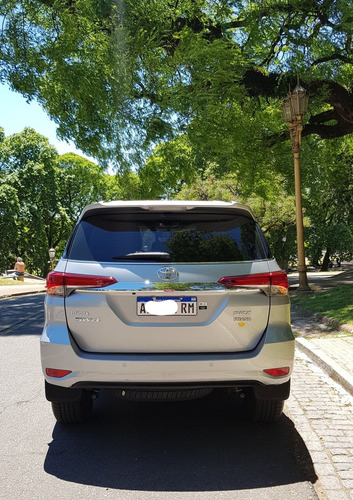 Toyota Sw4 2.8 Srx 177c Mt 4x4 7as 2018