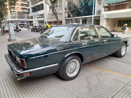 Jaguar Daimler Double Six