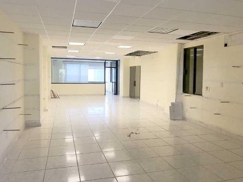 Imagen 2 de 12 de Oficina Comercial En Renta Fracc Club Deportivo