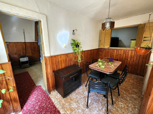 Dpto Tipo Casa, Al Frente, Con 2 Dorm Y Patio - Sin Expensas