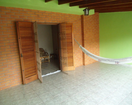 Imagem 1 de 11 de Casa 2 Dormitório Jardim Do Lar, Várzea Paulista/sp - 4585682 - 33506991