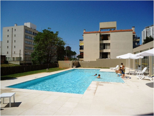 Imagen 27 de 30 de Apartamento En Venta En Punta Del Este, Zona Brava - Con Servicios