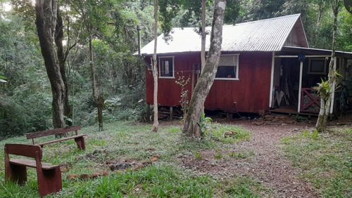 Casa Y Hospedaje Con Arroyo En Saltos Del Moconá