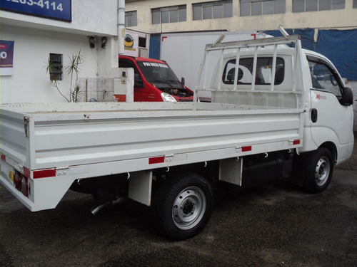 Kia Bongo 2.5 Std 4x2 Rs Turbo C/ Carroceria 2p 2014