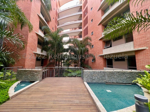 Amplio Apartamento A Estrenar En Venta Lomas Del Las Mercedes Caracas Con Extraordinaria Vista A El Ávila 23-3245