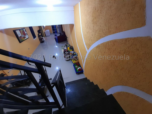 Imagen 15 de 25 de Casa Duplex Remodelada En Venta Urb Orticeño Estef 21-27270