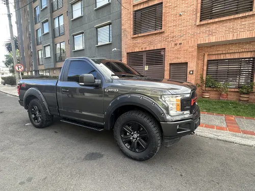 Ford F-150 3.3 Xlt