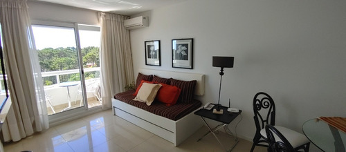 2 Amb 4 Personas Cochera Piscina Climatizada Cubierta Y Piscina Exterior Punta Del Este Lindísimo!