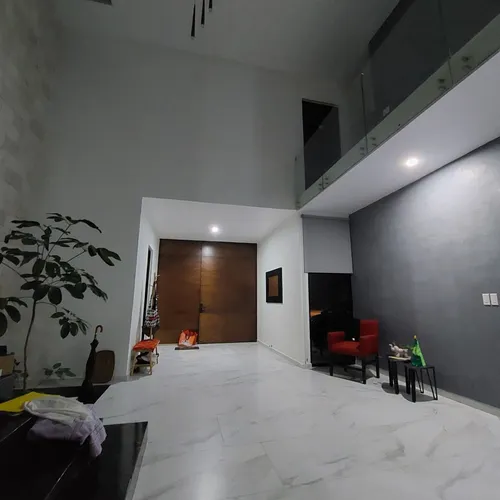 Casa En Venta Con Paneles Solares En Jardines De La Rejoayada Mérida