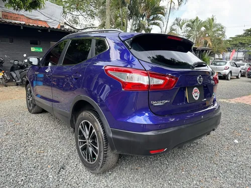 Nissan Qashqai 2.0 Advance 2015