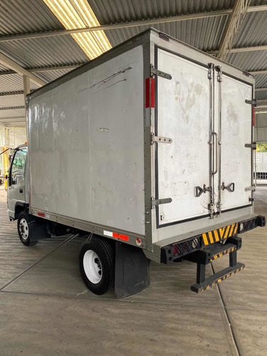 Imagen 12 de 13 de Isuzu Elf 400 2007 Caja Termica