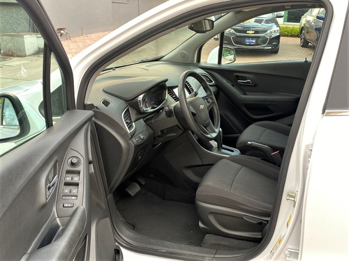 Imagen 8 de 13 de Chevrolet Trax