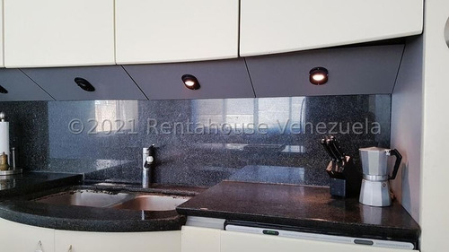 Imagen 15 de 26 de Casa Duplex Alto Hatillo Alquiler 22-25668 Eva Castillo 0414.306.72.20