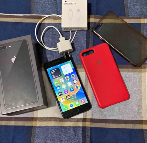 iPhone 8 Plus 64gb - 81% Batería. Incluye Caja, Cable/fundas