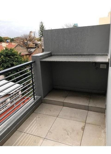 Imagen 14 de 24 de Departamento 3 Ambientes Con Balcón Y Cochera- Coghlan