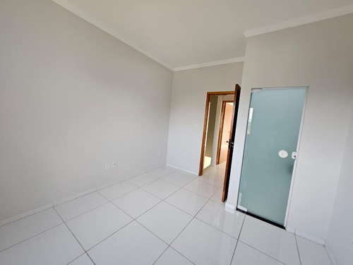 Sobrado Com 2 Dormitórios À Venda, 123 M² Por R$ 280.000,00 - Vitória Vale - Caçapava/sp