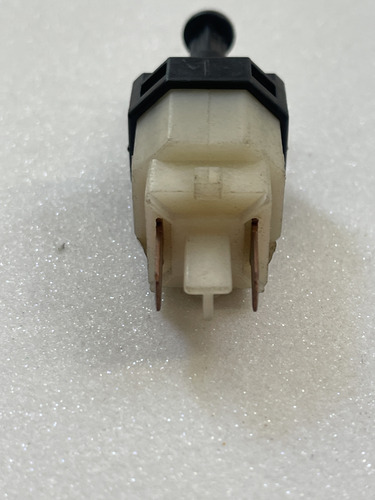 Interruptor Freno Daewoo Lanos 1.5 1998 Al 2003