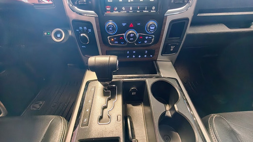 RAM 1500 5.7 Laramie Atx V8