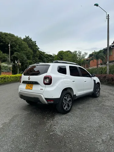 Renault Duster ICONIC MT 1300CC T 4X4