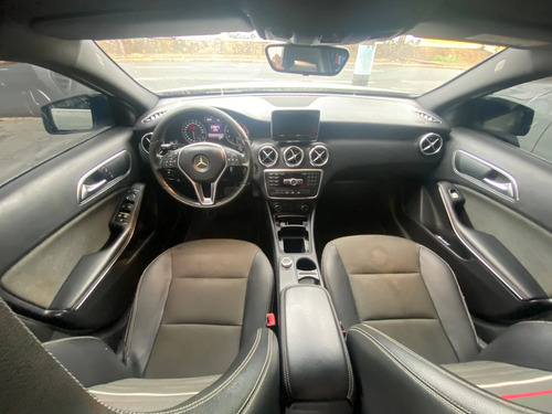 Mercedes-Benz A 200 1.6 TURBO 16V FLEX 4P AUTOMÁTICO