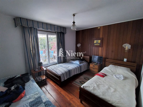 Casa En Venta De 5 Dormitorios En Subida Labarca Concón