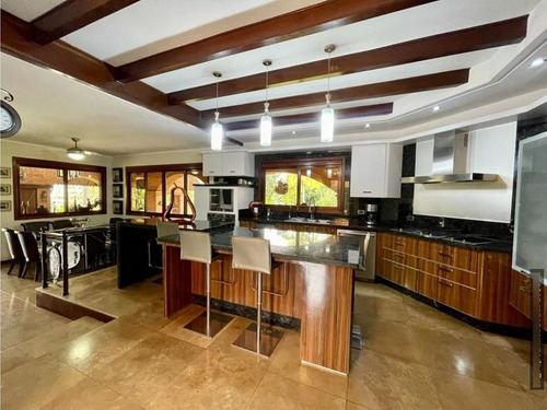 Imagen 4 de 29 de En Venta Casa Guataparo Country Club.