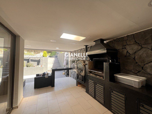 Impecable Casa 4d/3b - Doña Isabel - Lomas De Lo Aguirre