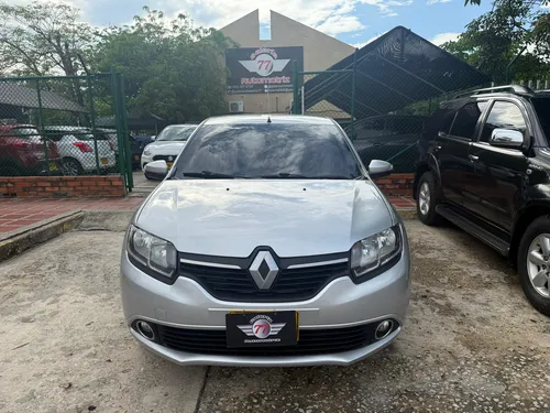 Renault Logan 1.6 Privilege / Intens