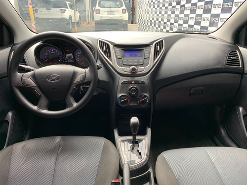 Imagem 7 de 9 de Hyundai Hb20 C.style/c.plus 1.6 Flex 16v Aut. 2014/2015