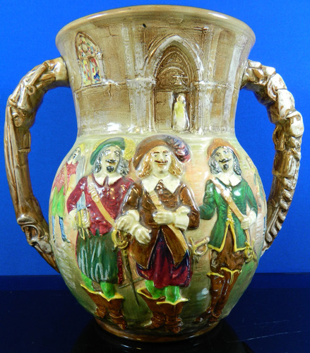 Antigua Jarra De Dumas Porcelana Royal Doulton Ed. Limitada (Usado)