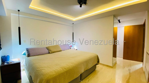 Apartamento Duplex Piso Bajo Remodelado Con Amplia Terraza Los Samanes Fanny Calderon Rentahouse