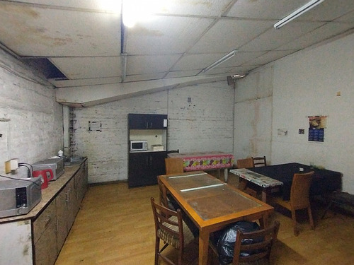 Amplios Espacio Para Bodega, Oficinas O Industria