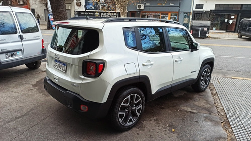 Imagen 6 de 14 de Jeep Renegade 2022 1.8 Longitude At6