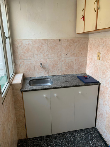 Apartamento Venta 1 Dormitorio Con Patio Bajos G.c Ideal