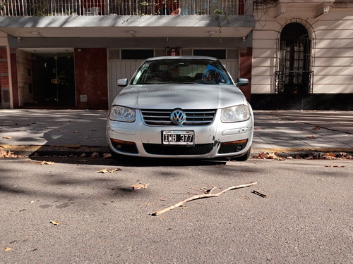 Volkswagen Bora 2.0 Trendline 115cv Tiptronic 2011
