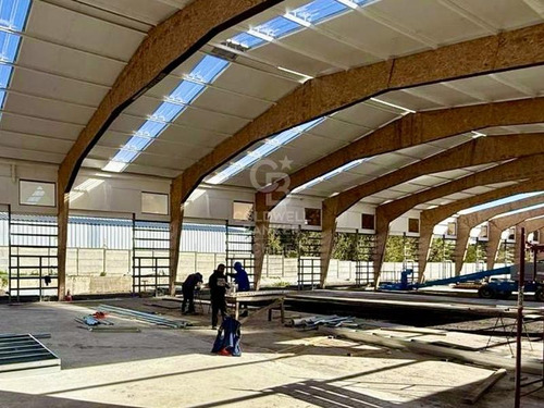 Oficina Con Bodegas Desde 140 Mts2, Seguridad Y Servicios