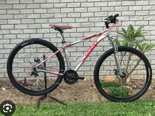 Bicicleta Giant 29 En Excelente Estado Precio 3 5 0