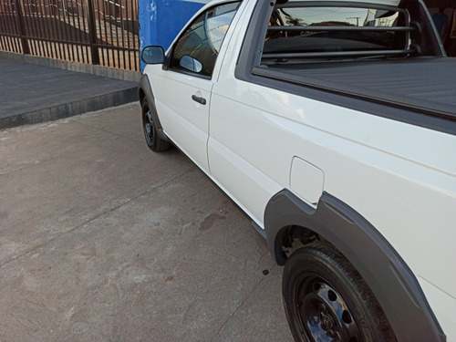 Imagem 14 de 14 de Fiat Strada 2015 1.4 Working Flex 2p