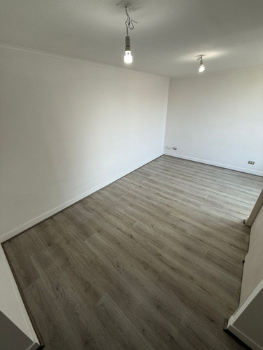 Homestudio En Arriendo, Amalia Errazuriz 956, Independencia