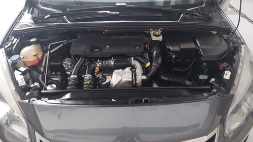 Imagen 8 de 15 de Peugeot 308 5p 1,6 Hdi Allure Am