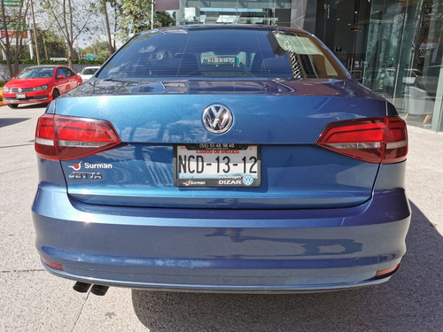 Imagen 10 de 12 de Volkswagen Jetta A6 4385