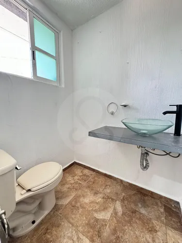 Casa En Venta Con Terraza Y Opción De Ampliación