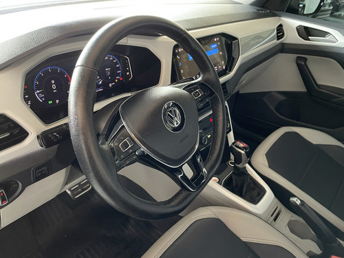 Volkswagen T-Cross 1.4 250 TSI TOTAL FLEX HIGHLINE AUTOMÁTICO