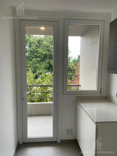 Imagen 8 de 29 de Departamento 4 Ambientes Venta Castelar