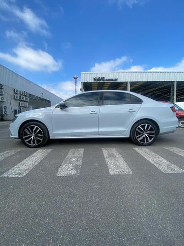 Volkswagen Vento 1.4 Highline 150cv At