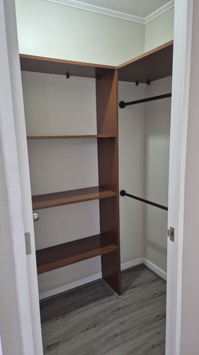 Arriendo Hermosa Casa En Condomino Buin